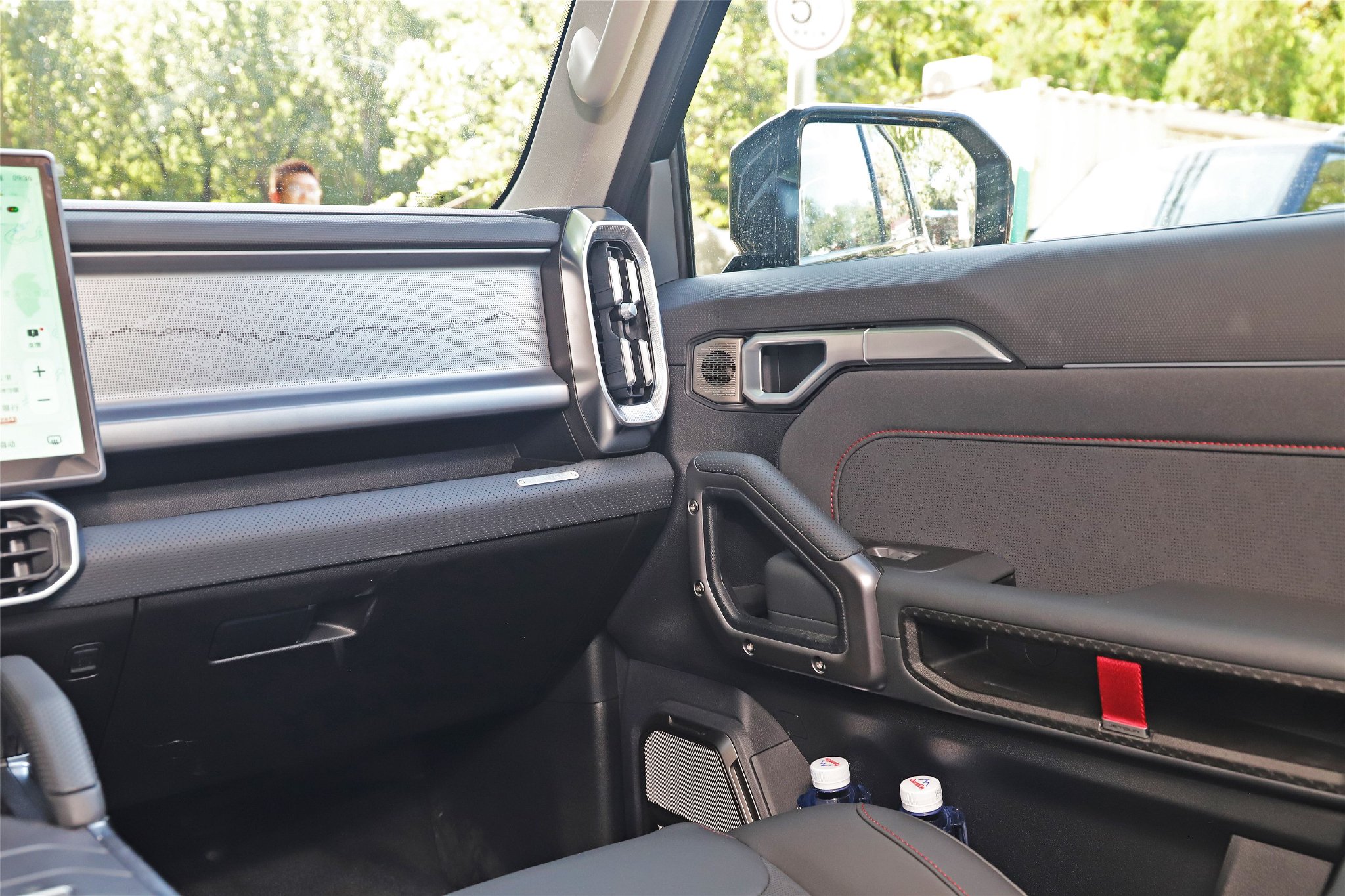 The appearance is eye-catching! Pre-test-drive express traveler