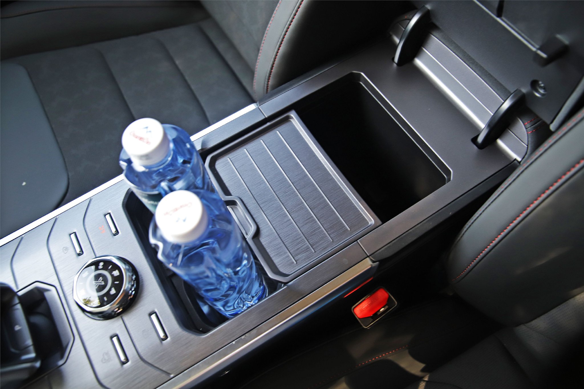 The appearance is eye-catching! Pre-test-drive express traveler