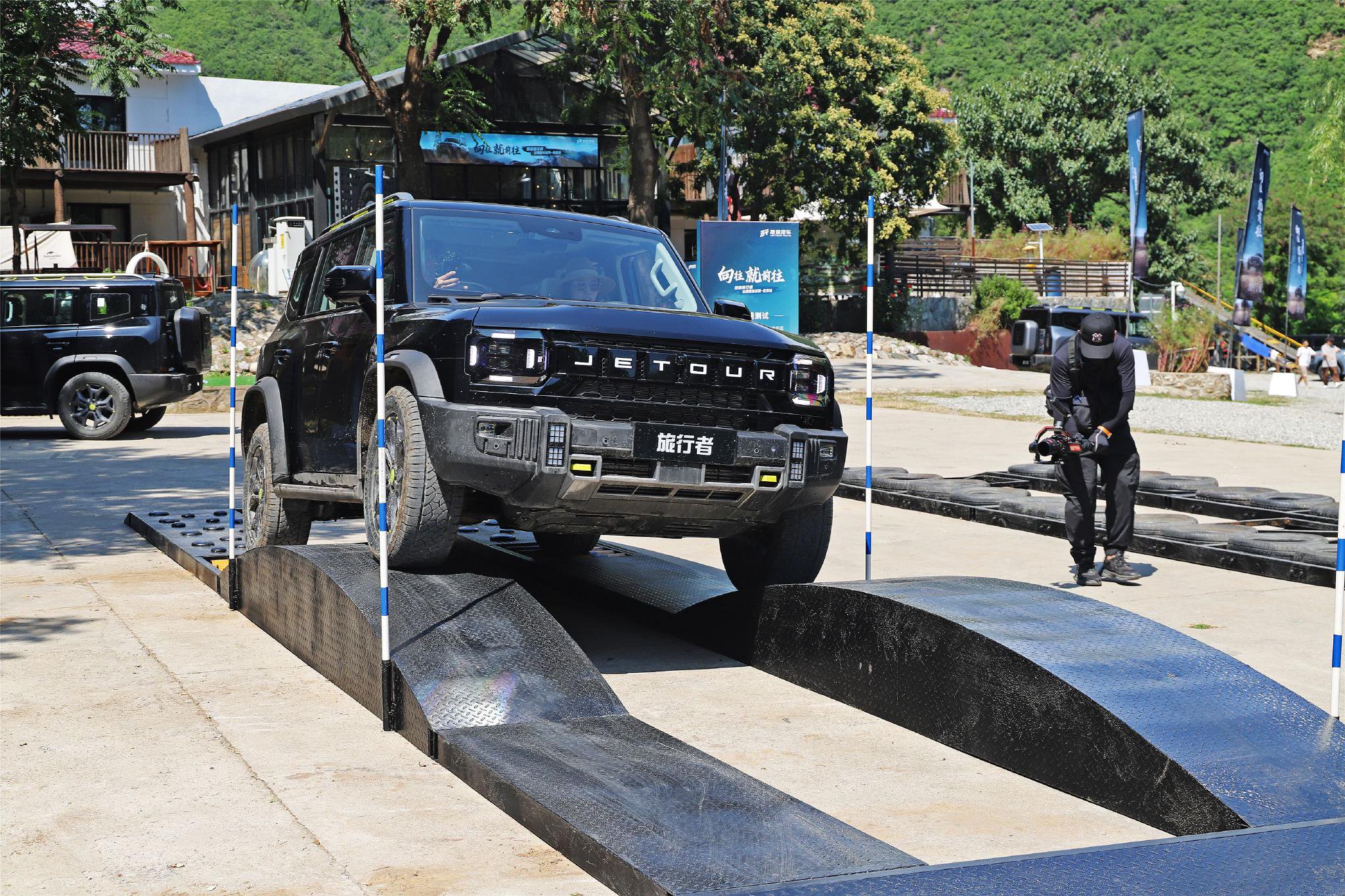 The appearance is eye-catching! Pre-test-drive express traveler