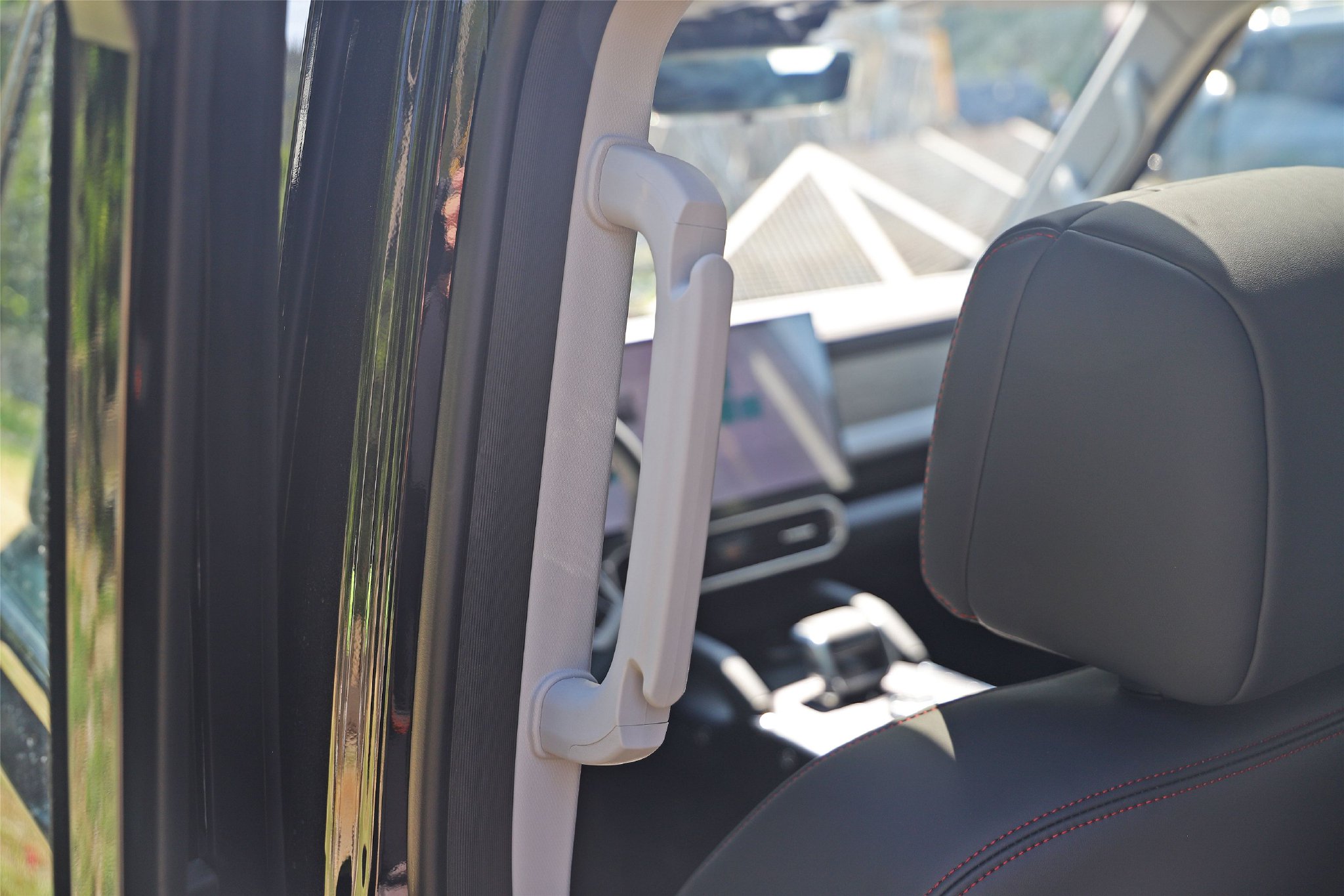 The appearance is eye-catching! Pre-test-drive express traveler