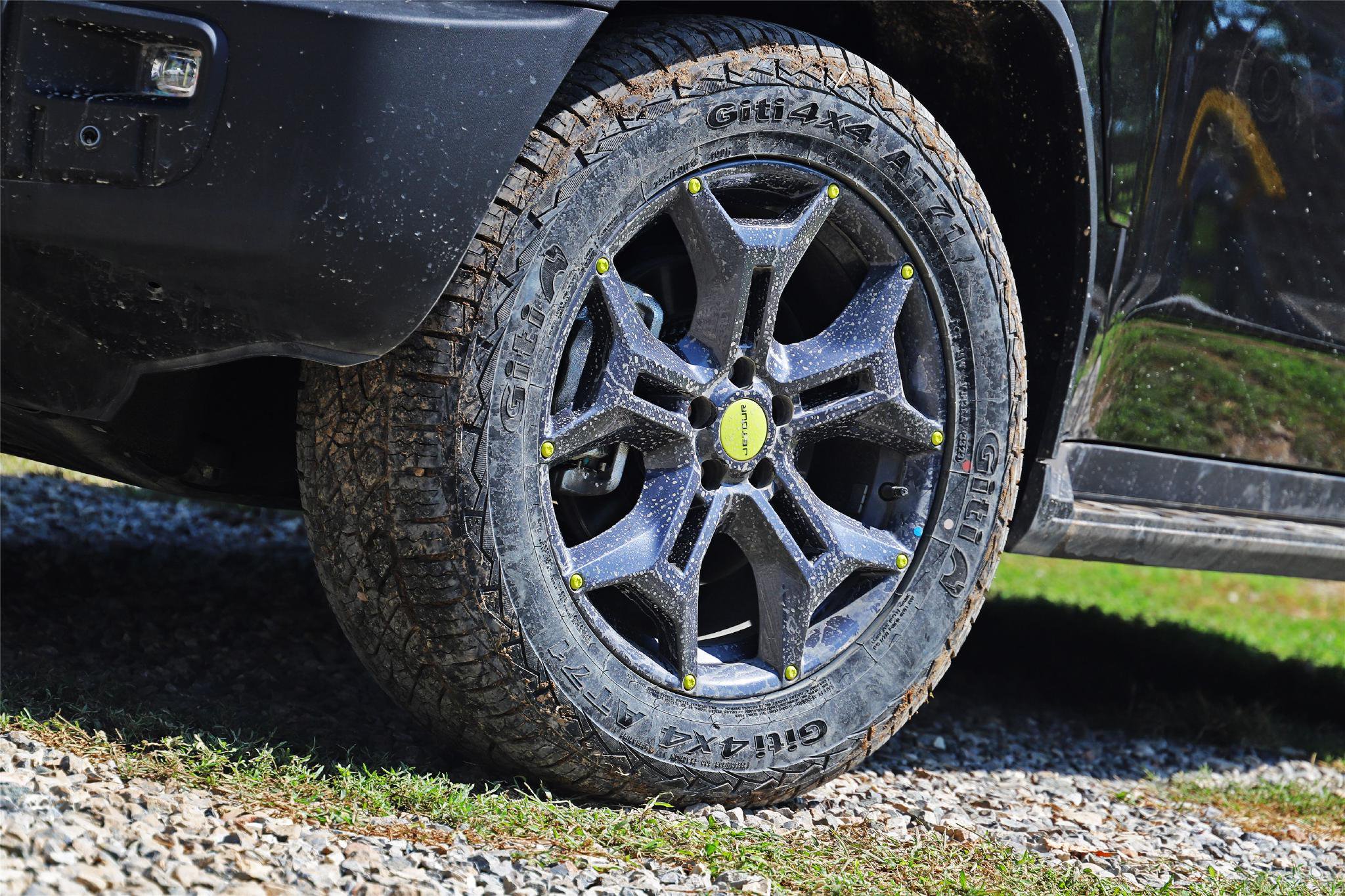 The appearance is eye-catching! Pre-test-drive express traveler